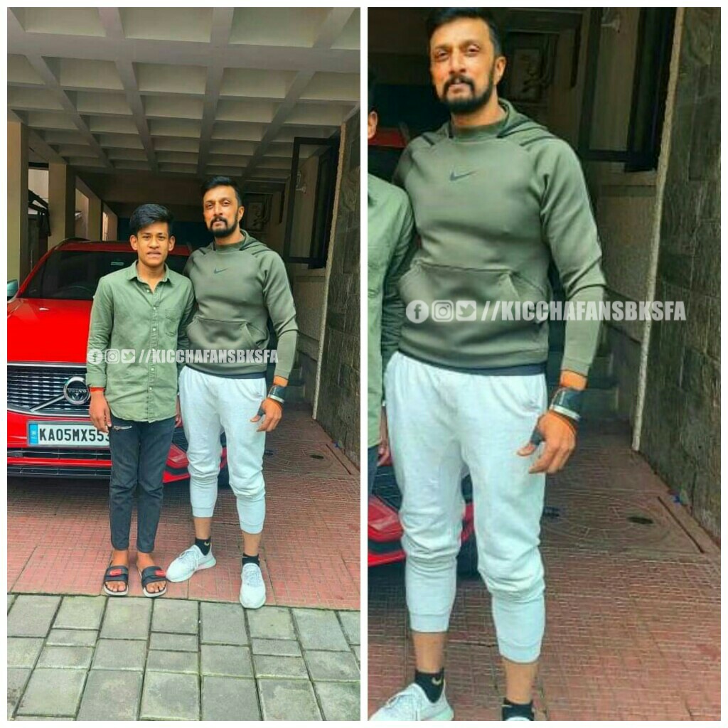 #ExclusivePicture #Baadshah @KicchaSudeep Anna With His Fan 

#HandsomeHunk #KicchA 😍😍
