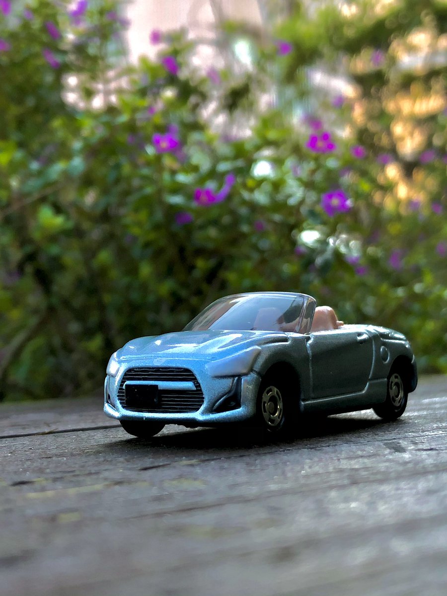 MiniTomica's tweet photo. 思考要不要改變
Tomica 052 Daihatsu Copen

#Tomica #052 #Daihatsu #Copen
#多美小汽車 #52號 #大發 #Copen
#台灣 #taiwan #トミカ
#2015年4月 #模型車攝影 https://t.co/4ftCvxmjzI