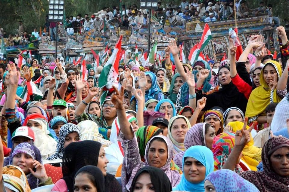 Saif_AliBhatti's tweet image. The revolution of PAT seeks the implementation of Article 38 which guarantees the basic human rights of citizenry.
@TahirulQadri
@MSMPakistan
@MSMNPUNJAB
#PATLongMarch2013