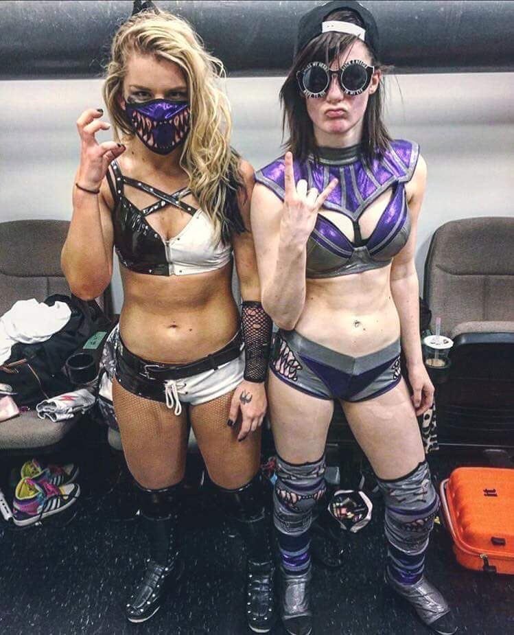 How do I look with the new mask? 💜