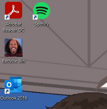 My Recycle Bin's icon seems to have been changed into <a href="/MATTHARDYBRAND/">MATT HARDY</a>'s face and you know what, I'm not even mad.
