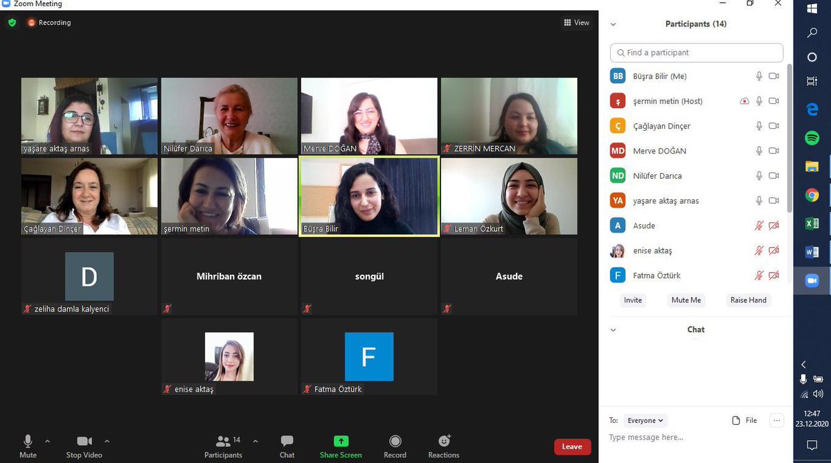 Okul Öncesi Eğitimi Tezli YL Programımız ilk mezunlarını vermiştir. Merve Doğan ve Songül Demir tezlerini başarıyla savunmuştur. Bilim uzmanlarımızı tebrik ediyor, Danışman Prof. Dr. Nilüfer DARICA Hocamıza teşekkür ediyoruz 💐 <a href="/TurkayDereli/">Türkay Dereli</a> <a href="/snrbuyukozturk/">Şener BÜYÜKÖZTÜRK</a> <a href="/serminmetinn/">Şermin Metin</a>
