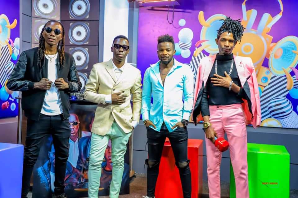 NEKOGMUSIC1's tweet photo. Ready for New Uganda 
Naye anni atesunze new Uganda 
#Tugendetulonde https://t.co/szkcxMRg7y