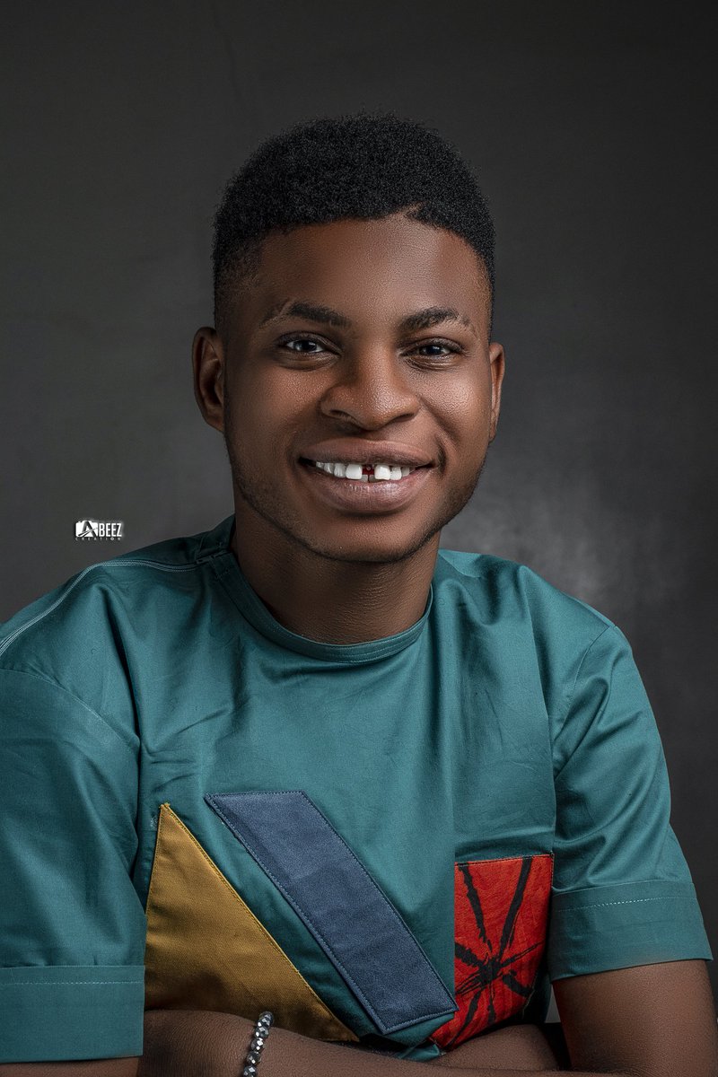 Yesterday was my birthday sorry it's coming late
Join me in celebrating Happy birthday to me
#min James Akinwumi