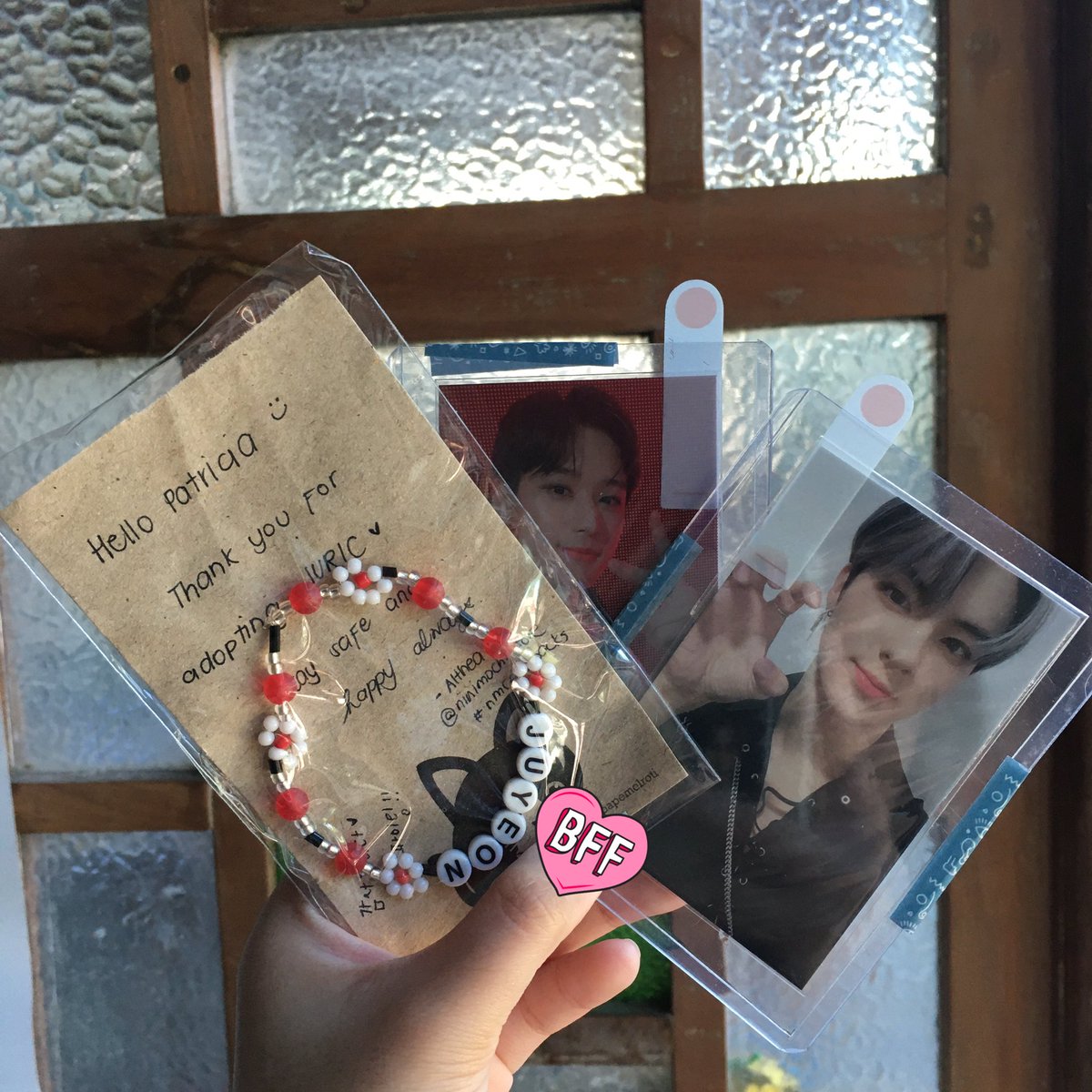 ljyhauls's tweet photo. JuRic re:al md trading cards came home this morning and I just opened & sanitized them now! 💗 thank you @ninimochistore for these and the cute bead bracelet 🥺 packaging was super secured din 💗💗
#nmsfeedbacks https://t.co/WjkS4UdOwF