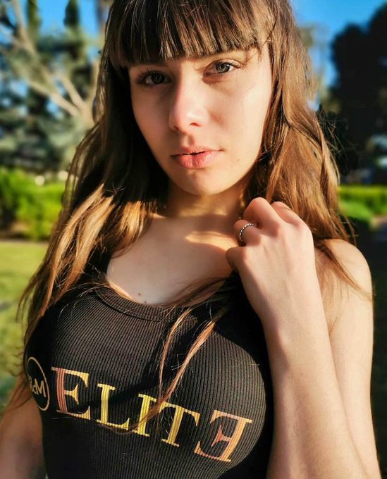 Gros bisous les amours https://t.co/XmdYtEBJIE<a href="/tag/nouvellephotodeprofil"class="tags"><span>#nouvellephotodeprofil</span></a>