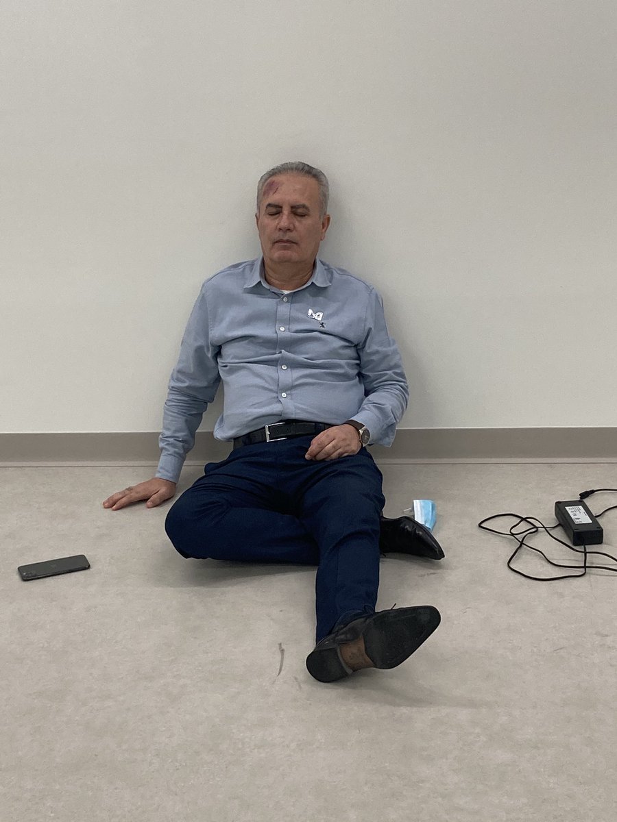 Sharonmasky's tweet photo. What do you see ? Sometimes it’s important to look at the bigger picture.Shooting with the very talented @jalfroukhMBRU Youness Zidoun and @arwa_hrb #whenworkispassion #MBRU #watchthisspace https://t.co/SV5T4wJHzM