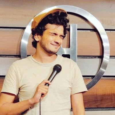 ilyasmoin2's tweet photo. Hum aahhh bhi karte hai to ho jate hai badnaam...
Wo qatl bhi karde to kabhi charcha nahi hota...
.
.
#releasemunawar 
#StandWithMunawar 
#SayNoToRacism 
#Indian https://t.co/b3sgI868xR
