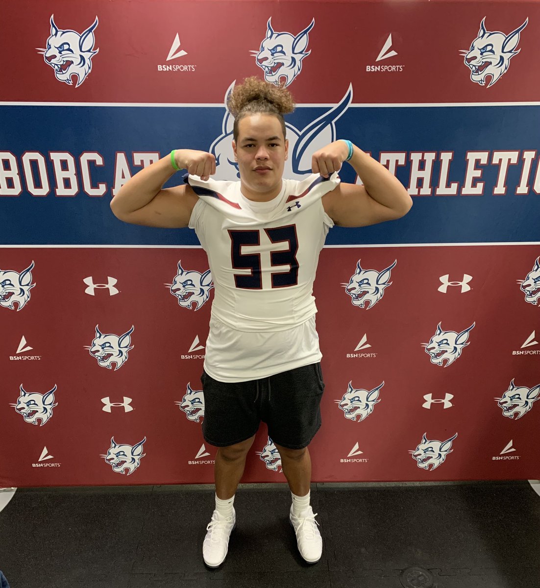 Tanyan60's tweet photo. Had a great visit at St. Thomas University today Go Bobcats🔵🔴⚪️           @TNeymeiyer @Coach_Rychel @_Jerome_Smith @GatorsPbg @coachc60 @RayfieldDixon @CoachHiggins50 https://t.co/YGBhDWXBX8