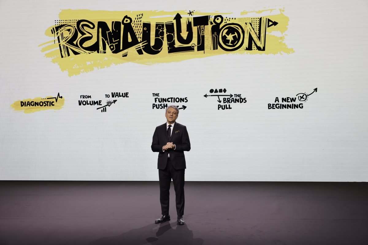 #Renaulution | @LucaDe_Meo: “Renaulution: that’s the name we’ve chosen for our new strategic plan, which can be summed up in one simple sentence: moving our focus from volume to value.” ✨✨✨
To know more: bit.ly/3oKuDJR