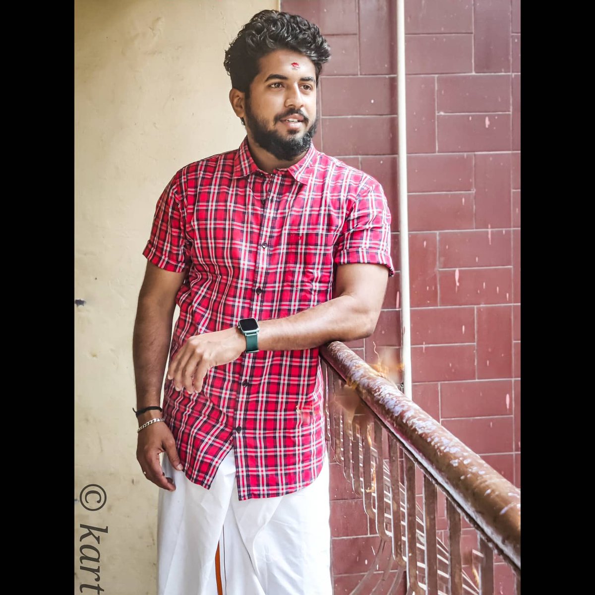 Karthimike's tweet photo. May Lord Suryan shower you with good health, wealth, peace, joy and happiness. A very blissful and Happy Pongal to you. 
அன்பை பகிர்வோம் அனைவரும் சந்தோசமாக இருப்போம்❤️ 🔥
முடிந்த வரை உங்கள் சிரிப்பை மற்றவருக்கு பகிர பழகிக்கொள்ளுங்கள் 😊 #Pongal2021 
#mathi #haffun #kart https://t.co/RR6My2F6ma