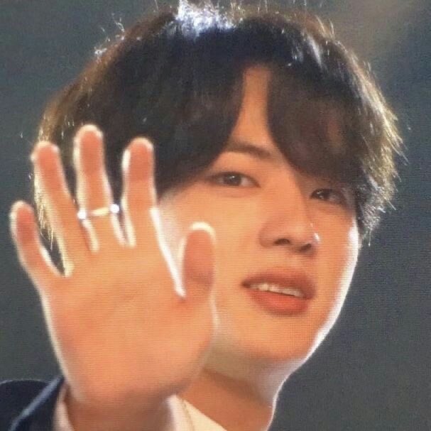 seokjin’s doll face - a thread