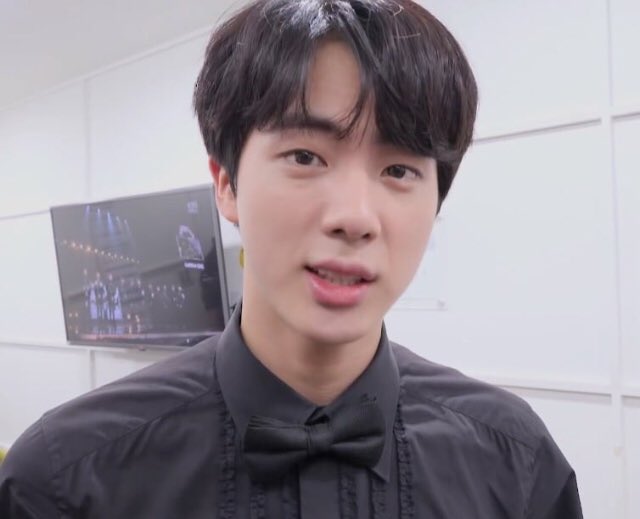 seokjin’s doll face - a thread