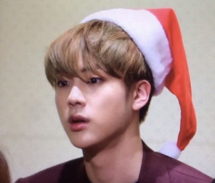 seokjin’s doll face - a thread