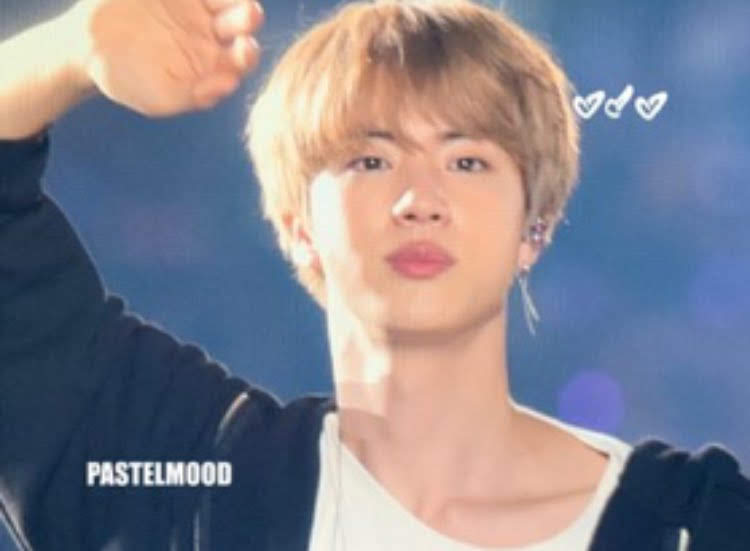 seokjin’s doll face - a thread