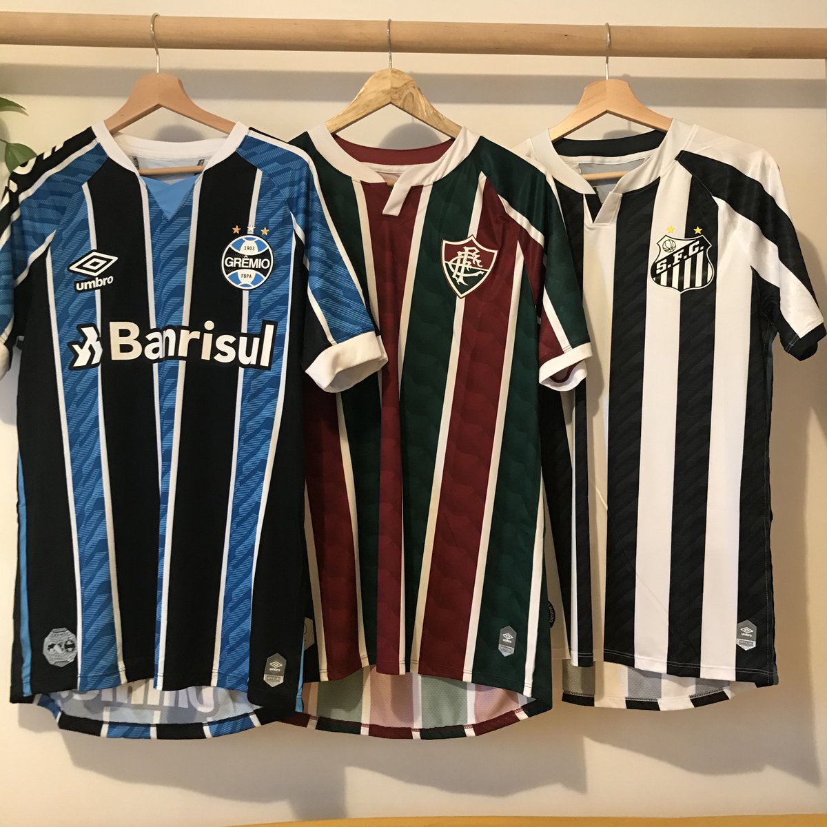  #FootballKitMemories has gone and got a Brazilian. Wanna see my strip?? 