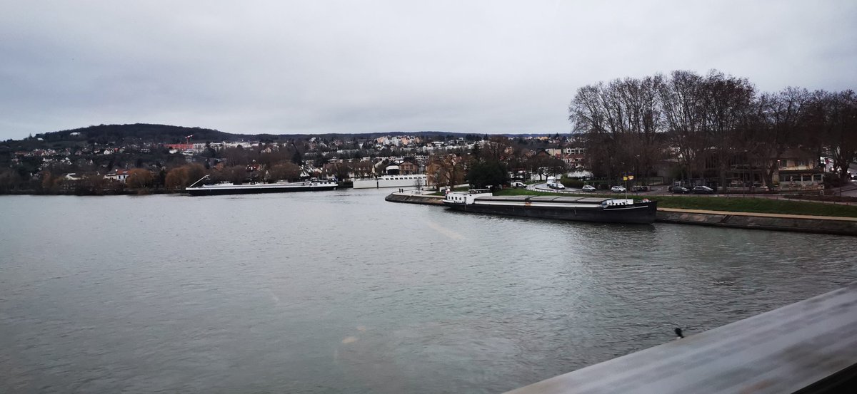 Kristellfresne1's tweet photo. Bonjour
N'oubliez pas de prendre soin de vous et de vos proches.
La vie est trop courte pour être gaspillé
La vie est un bien trop précieux pour être oublié, négligé, abandonné.
D'où que vous soyez, sachez qu'être c'est déjà devenir !
#JournalismeHumain
Je serais auprès de vous https://t.co/oAeKIddqKr