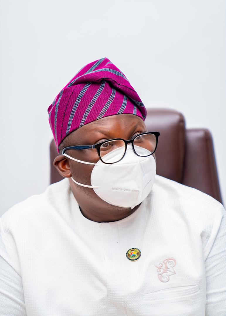 Lawma_gov's tweet photo. 𝐋𝐀𝐖𝐌𝐀 𝐃𝐞𝐛𝐮𝐧𝐤𝐬 𝐑𝐮𝐦𝐨𝐮𝐫𝐬 𝐨𝐟 𝐒𝐰𝐞𝐞𝐩𝐞𝐫𝐬’ 𝐋𝐚𝐲𝐨𝐟𝐟

The attention of Lagos Waste Management Authority (LAWMA) has been drawn to the recent rumours making rounds on the social media accusing the agency of secretly laying off some sweepers in the state. https://t.co/PrGp7QQtmN