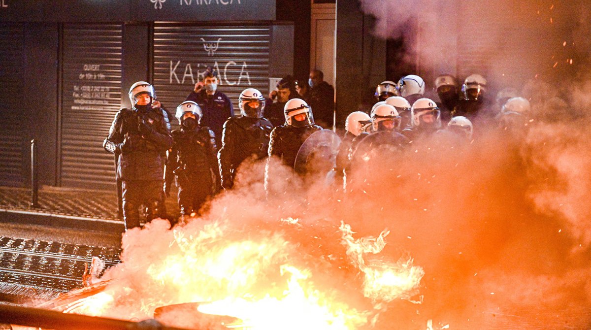 Isopix's tweet photo. #Demonstration Concerning The Death Of Young #Ibrahima In #Brussels.
Images available : https://t.co/Z6RfCw6dpP
#violence #police https://t.co/yAp7Ah7BaZ
