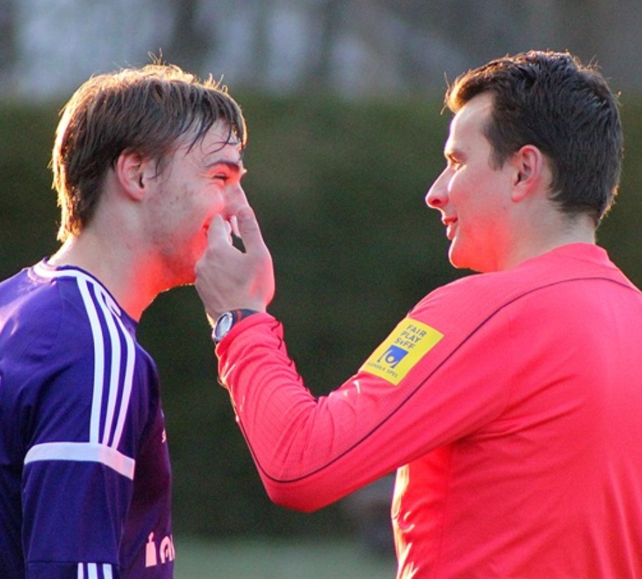 enebybergherr's tweet image. Idag minns vi tillbaka till 29 april 2016 när @cvkey offrade näsan i hemmamötet mot @ESKFK. CvK och @glans_emil gjorde varsitt mål i 2-0 segern i div.3ÖS. 📸@erikbolling