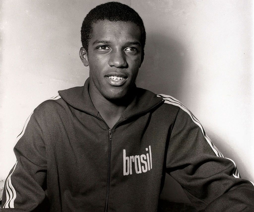 The  #Fluminense patch celebrates 50 years since the  #Fluzao won it's first Brazilian Championship.1970 would also see  @CBF_Futebol win its third  @FIFAWorldCup in Mexico, with Keeper Felix between the sticks and young defender Marco Antonio also in the squad.