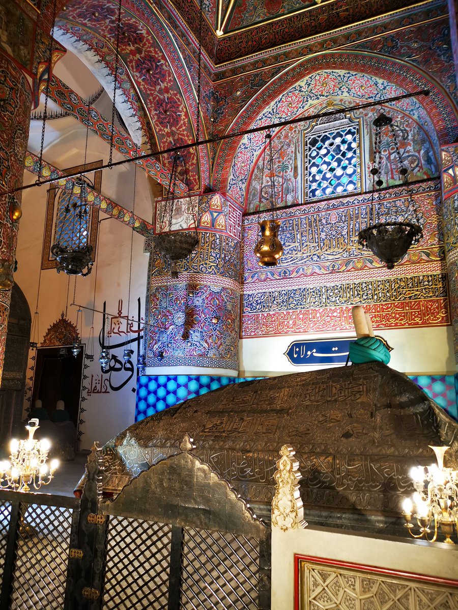 Berkunjung ke Mevlana Museum yang berada di Konya. Mevlana Jallaludin Rumi adalah seorang sufi dan filsuf muslim pada abad ke 13. Museum ini merupakan makam dari Rumi.
.
<a href="/goturkey/">GoTürkiye</a>
#Sebiarus
#Konya