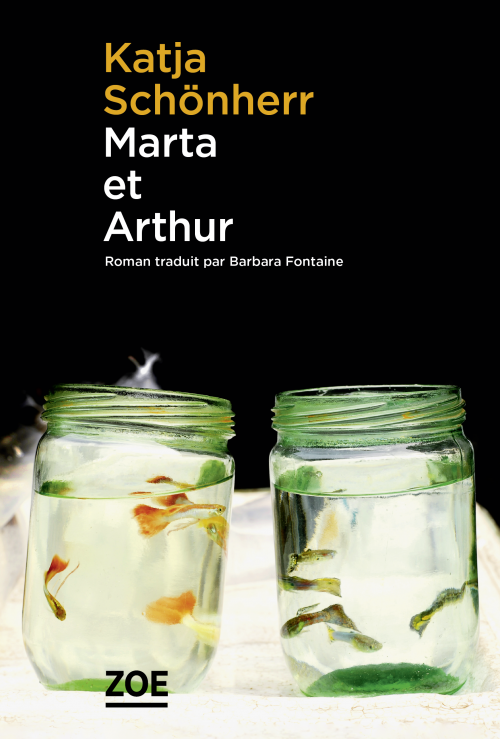 Un roman noir! Das ist er!
editionszoe.ch/livre/marta-et…

"Marta und Arthur" erscheint im Februar auf Französisch in den Editions Zoé, übersetzt von Barbara Fontaine.