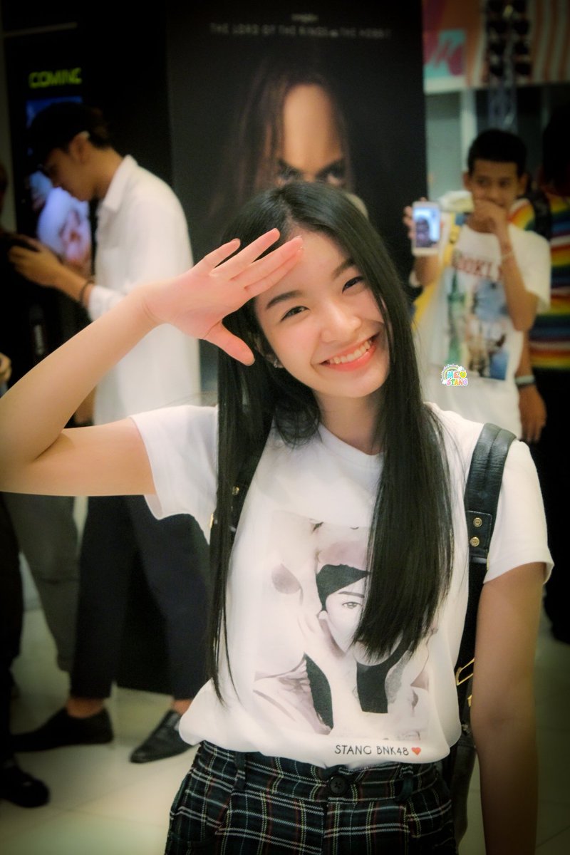 mestanggen2's tweet photo. #แอดขอขุด🌕♥️ ขอขุดรูปเก่า ๆ มารำลึกความหลังให้หายคิดถึงน้อนเลยดีกว่า
รูปนี้ถ่ายปี 2018 โน่น ถ้าจำไม่ผิดน่าจะตอนไป Happy birtdayหลังน้องซ้อม
#StangBNK48 #BNK48 #mestang #ยิ้มตาหยี #สุขใดก็ไม่เท่าล้วงกระเป๋าแล้วเจอสตางค์ #แอดขอขุด https://t.co/5C0aqscGhA