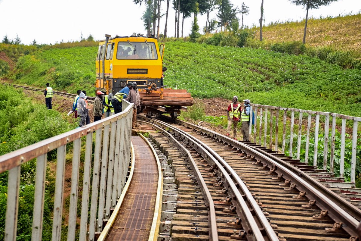 Rehabilitation works of the viaduct on km 34.9 - 35.05 on the Njoro - Elburgon Section. Tuko works!  #LakesideKisumuCity #WesternKenya #KeepKenyaMoving #KisumuLine