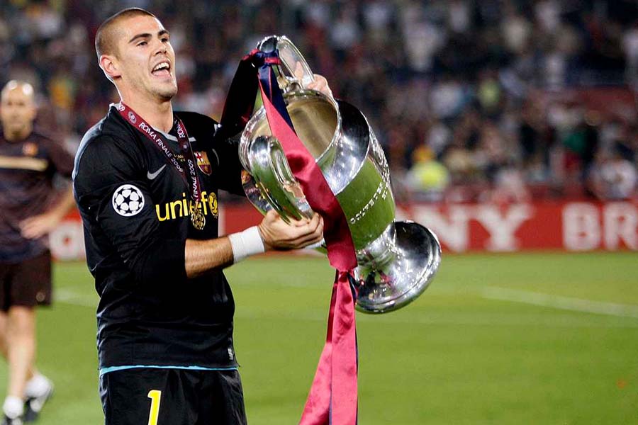 Happy Birthday, Víctor Valdés!!!   