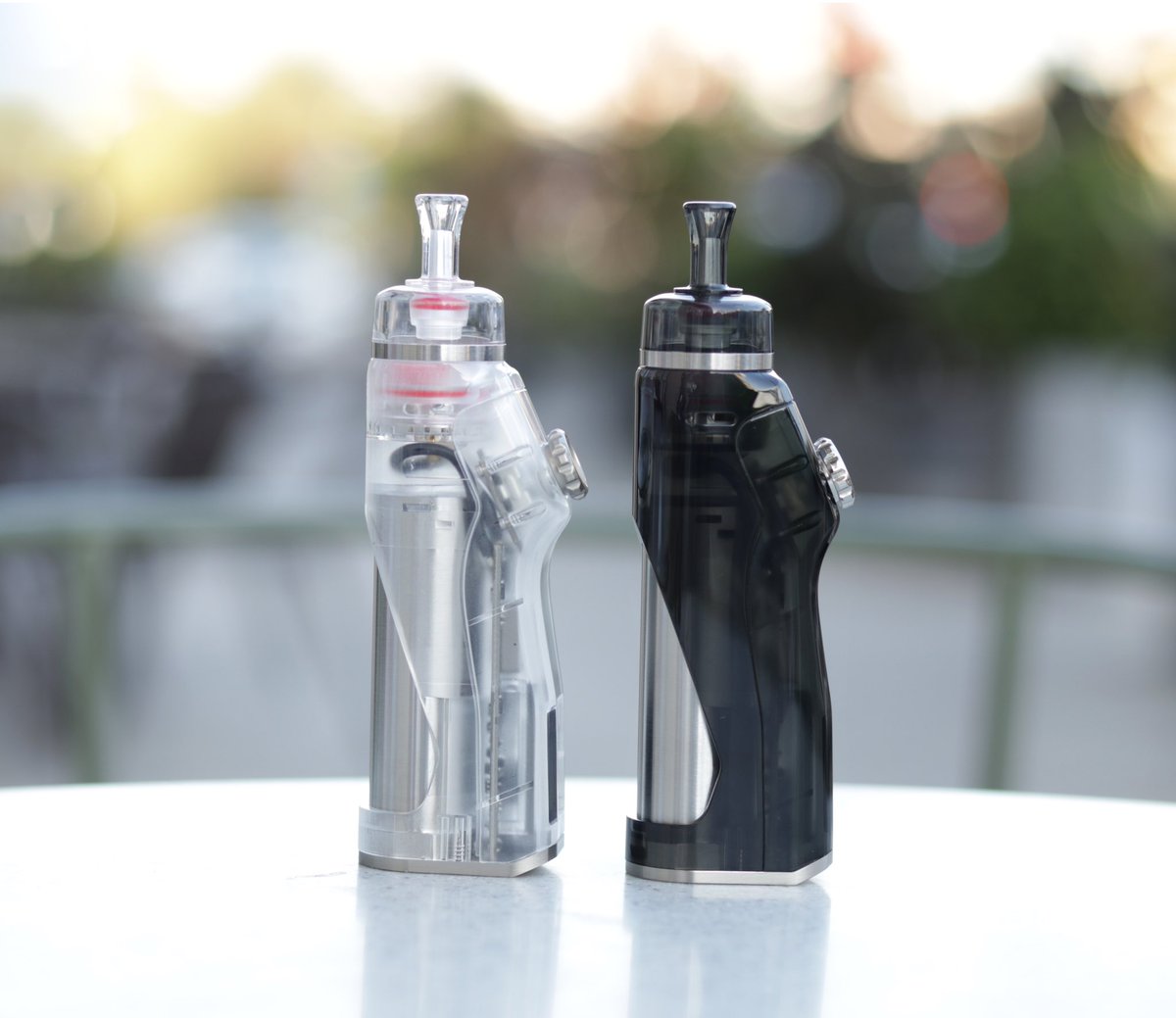 OfficialHotcig's tweet photo. Clear or Black?

One RDS, dual vape experience!

#hotcigrds
#hotcigfamily
#FlavorBeast
______
.
. 
#RDS #Hotcigofficial 
.
Follow us @hotcigofficial to check more updates
.
.
#RDSKit #hotcig #hotcigofficial #RDSpodmod #vapefam #vapeindo #vapegirls #vape #vapeshop #vapingcommunity https://t.co/HpWmwowUHY