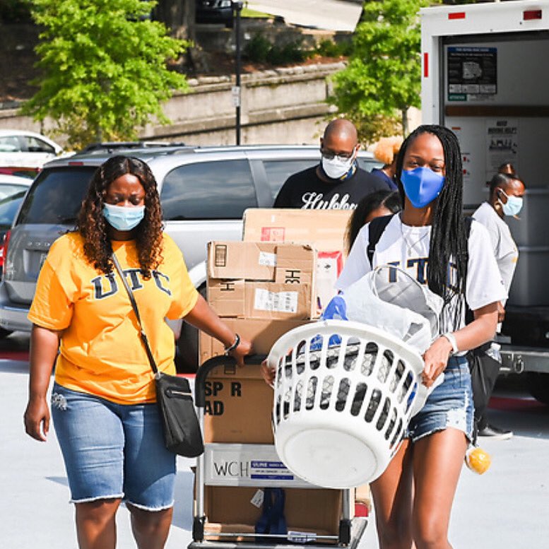 UTChattanooga's tweet photo. #OperationMoveIn🚚📦 — The 1st day of UTC Spring 2021 Move-In Day kicks off today‼️
⏰January 14, 2021: 9:00 AM – 5:00 PM
📍301 O’Neal Street, Chattanooga, TN 37403 https://t.co/nl1zLAL9R1