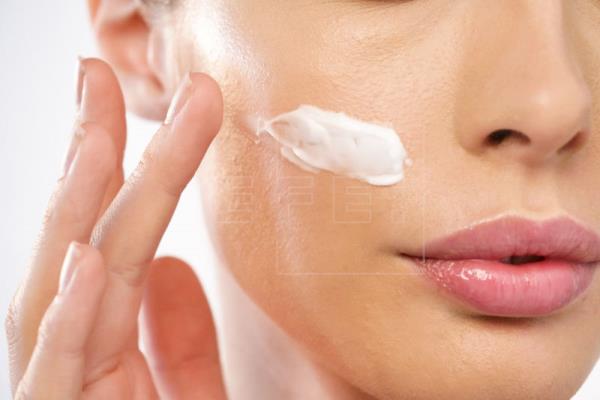 ArlesCacay's tweet photo. El secreto de la Reina Leticia es la Vitamina E y F y resulta que el aceite de Cacay es posiblemente el más rico del mundo en esas dos vitaminas, aparte del escualeno y Retinol 

Lee mas sobre el articulo de Agencia EFE en el siguiente enlace: https://t.co/yrubMNuzwV https://t.co/6eZVnG4ocJ