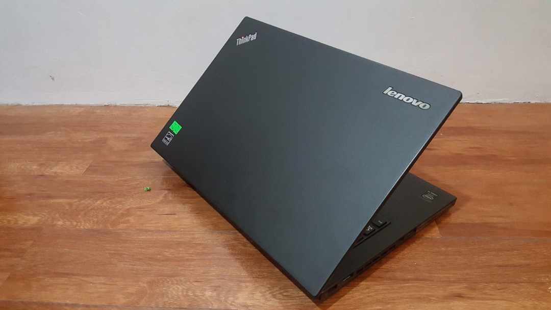 somdakaa's tweet photo. Lenovo thinkpad T450s with 8 gig ram and 256ssd
contact me now 0738299155 https://t.co/mRKX0ssX9b