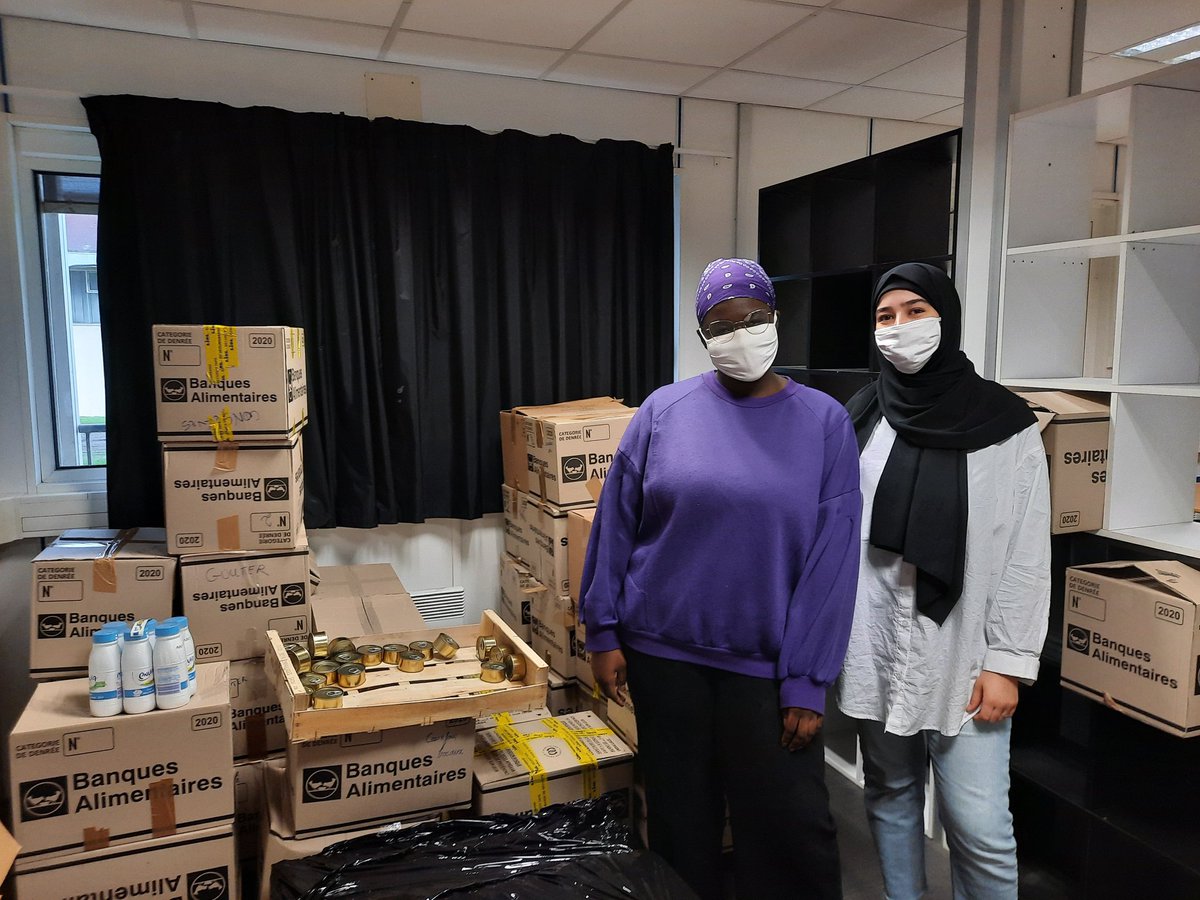 La solidarité envers les étudiant•e•s ne s'interrompt pas à l'université <a href="/UParisNanterre/">Université Paris Nanterre</a> grâce au travail des bénévoles de l'association étudiante épicerie solidaire ASEGA <a href="/agorae_nanterre/">AGORAé Paris Nanterre</a> <a href="/rsudd_UPN/">RSU-DD Université Paris Nanterre</a> <a href="/AymericTNN/">Aymeric</a> <a href="/etudiantgouv/">Etudiant.gouv</a> <a href="/sup_recherche/">Ministère Enseignement supérieur/Recherche/Espace</a> @CPUniversite