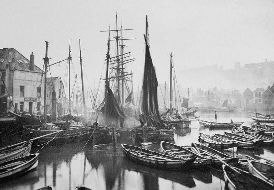 Pelican and Love's Increase which were granted certificates in 1626/27. Larger scale shipbuilding began in the mid 18th century with the opening of Jarvis Coates' yard earlier in the same century. By 1802 there were some thirteen working yards. Many of the ships were