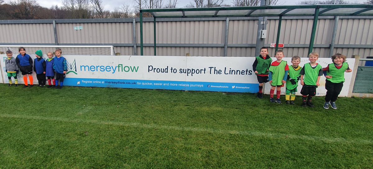 merseyflow's tweet photo. Merseyflow are proud to support the Runcorn Linnets Football Club once again by striking a new 2 year sponsorship deal, read full story: https://t.co/YPXfRIoYxl #runcornlinnetsfc #haltoncommunity ⚽⚽⚽ https://t.co/9XL5LAdB9t