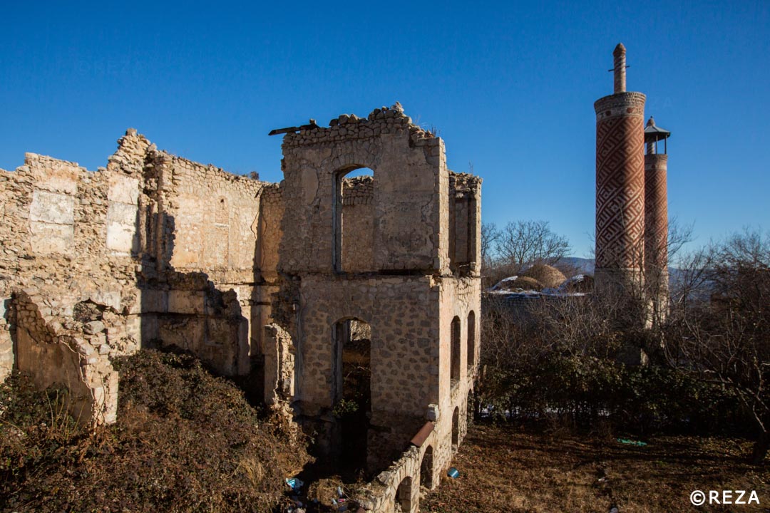 REZAphotography's tweet photo. #Shusha was the jewel of the culture of #Azerbaijan many artists lived and created there. A masterpiece of medieval stone architecture. After 28 years of occupation most was destroyed. Ashaqi Govhar Agha Mosque is one of the two that has escaped total destruction. #karabakh https://t.co/8HS5Zqh9k4