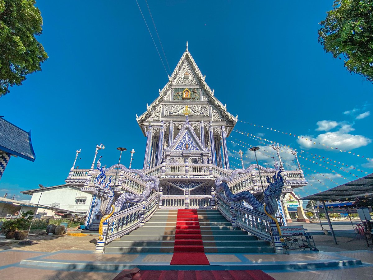 myseasontrip's tweet photo. พอสถานการณ์ดีขึ้นจังหวัดน่าเที่ยวที่คิดถึงในภาคตะวันออกเป็นอันดับต้นๆก็คือจันท���ุรี จังหวัดที่มีสถานที่ท่องเที่ยวสวยงามเยอะแยะมากมาย ทั้งน้ำตก ทะเล และชุมชนพื้นบ้านเก่าแก่อย่างตลาดริมน้ำจันทบูรที่ยังคงมีเป็นเสน่ห์ของจันทบุรี https://t.co/JCYJW8scv9 @Review_Thailand @ReviewTourThai https://t.co/edBQOZGm55