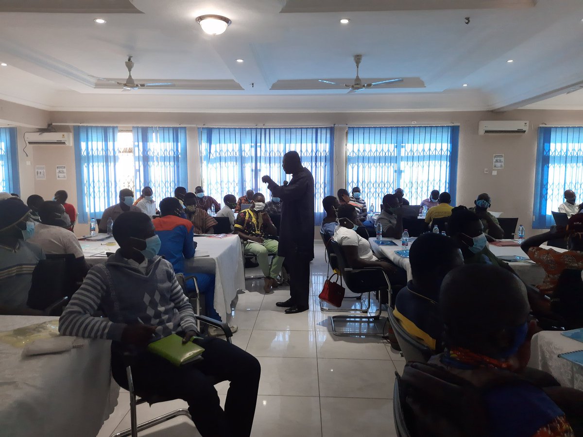 abena101's tweet photo. Prof. Abdul-Ganiyu Shaibu explaining water requirements for vegetables grown in Upper East Region.  # AfricaRISING# Vegetable value chain stakeholders workshop in Bolgatanga, Ghana.@IWMI_ @Petraschje @ThaiThiMinh1 @DMSmifffy https://t.co/tQzMNUBQoP