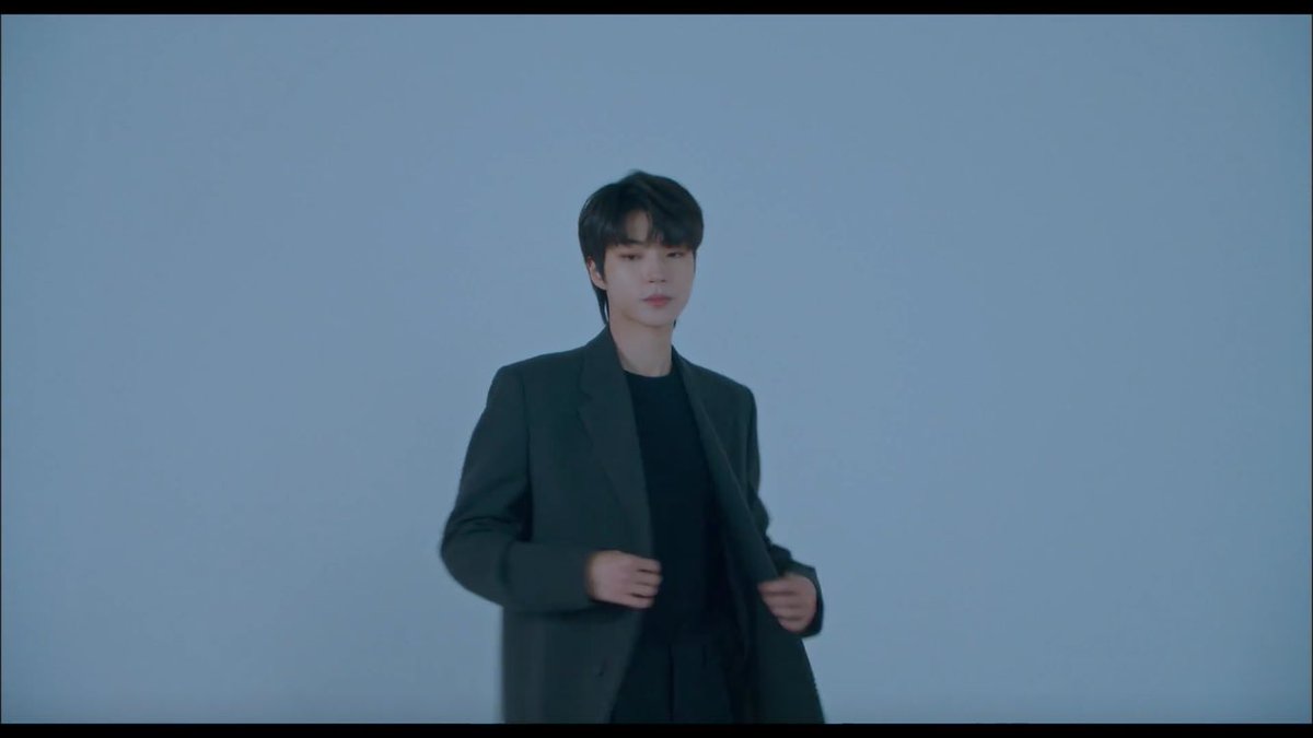 iconickdramas's tweet photo. Model Han Seojun living in my mind rent free 🥵 #TrueBeauty #TrueBeautyEP9 https://t.co/PJQRgoTNP9