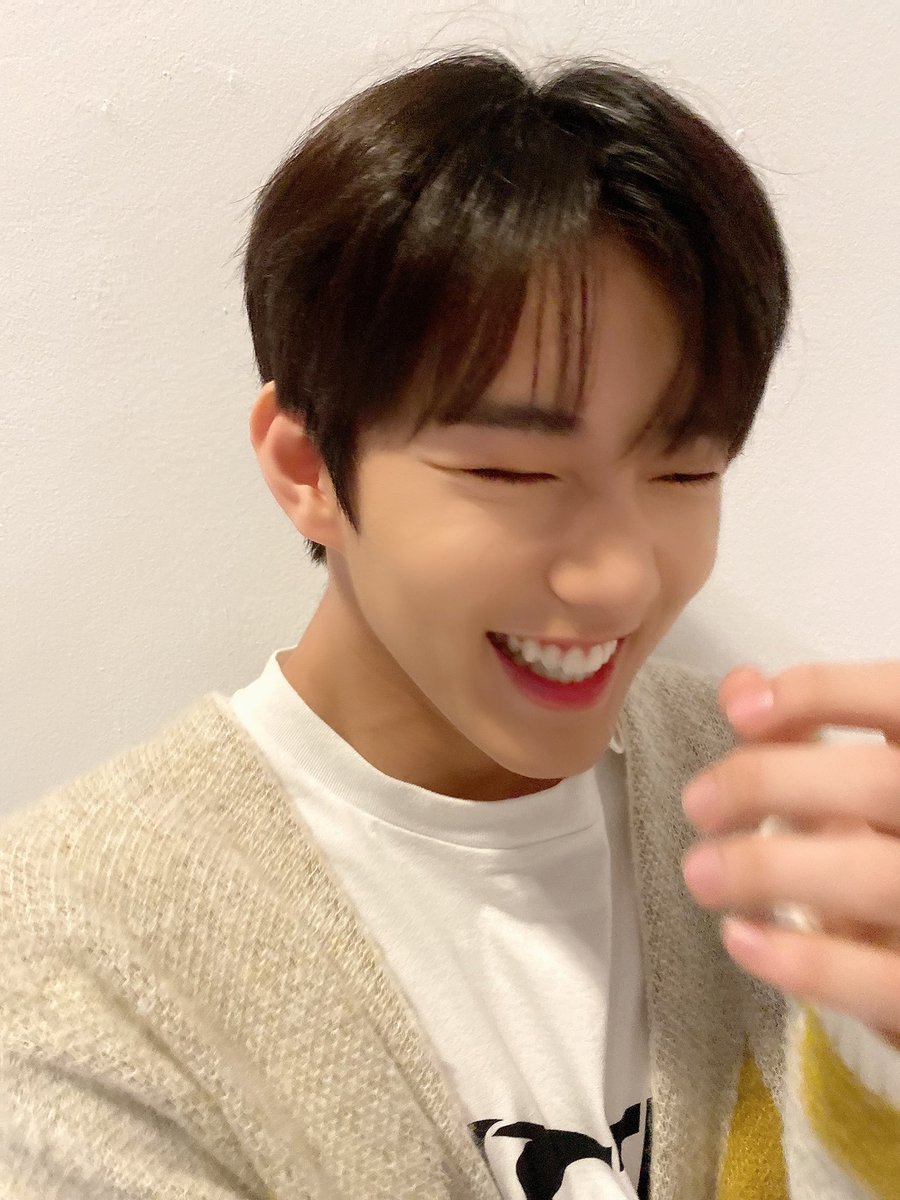 p1h_ph's tweet photo. 여러분 오늘 하모니션 첫 생방송을 했는데 생각보다 상당히 떨렸어요...ㅠ
여러분들은 어떠셨나요??
재밌게 보셨나요?🧐🤔🤨

#P1Harmony #INTAK https://t.co/gE0Qtx1b2L