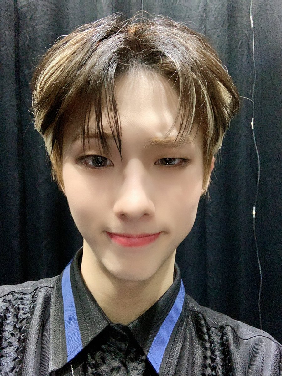 p1h_ph's tweet photo. 오늘 정말정말 행복했어요~ 봐주신 분들 진심으로 감사드립니다! 덕분에 정말 행복한 시간 보낼 수 있었어요! 저희는 13일에 또 만나요! ���쁜 하루😀🧡

#P1Harmony #JIUNG https://t.co/Jnv5c1ut8W