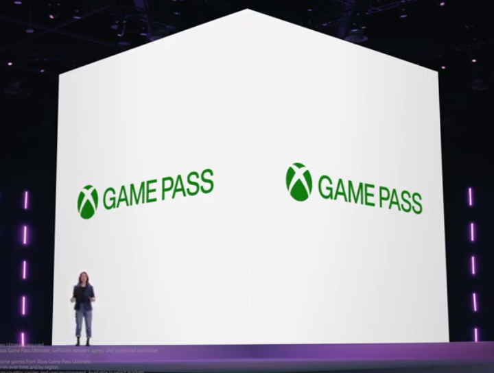 As you'd expect,  @Samsung Galaxy S21 family runs on latest  @qualcomm Snapdragon 888 in some markets, and latest  @SamsungExynos (now with integrated mmWave) in others. Faster, better graphics, better battery life.  #SamsungUnpacked  