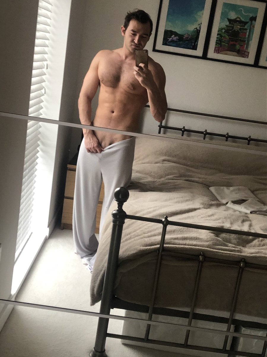 liam55smith's tweet photo. Hey hey everybody I want to play a game, RT two of my tweets 🐣 then ask for a picture of your choosing let me know once done by jumping in the Dms let’s have fun 🥳❤️ https://t.co/44ax7IAfDJ
