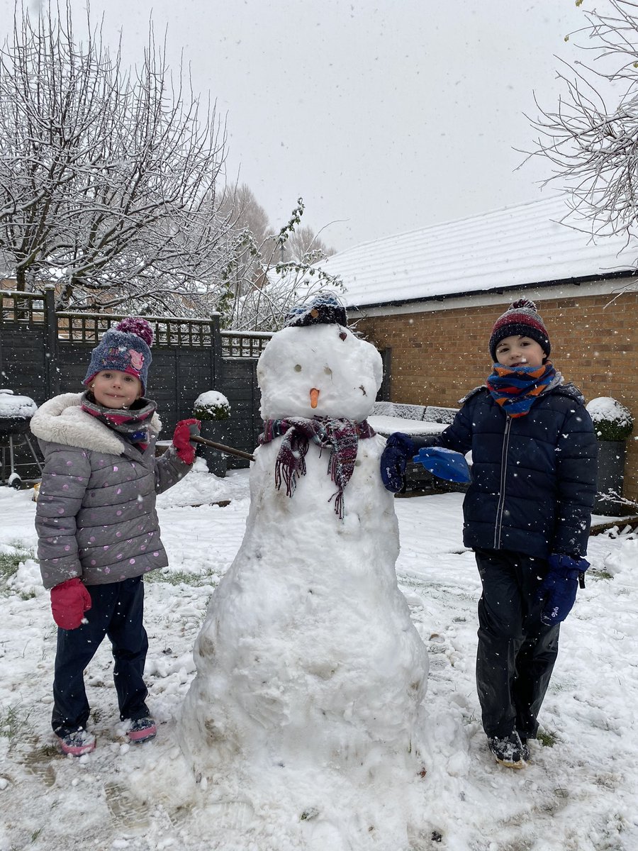 paynonick's tweet photo. @StanleyGrovePri slight amendment to today’s timetable for Luke and Emilia! ⛄️❄️ https://t.co/B2tcYPUYww
