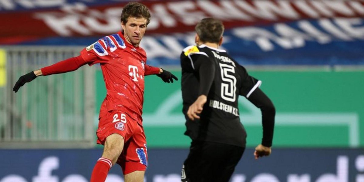 Für Stefan #Thesker war der glanzvolle Sieg von #Holstein #Kiel im DFB-Pokal gegen den FC Bayern mit Schmerzen verbunden. Am Donnerstag die Diagnose: Thesker fällt mit einem Muskelfaserriss im Oberschenkel vorerst aus. #ksv https://t.co/qA2Lsm52VL https://t.co/GL6XZbtOaQ