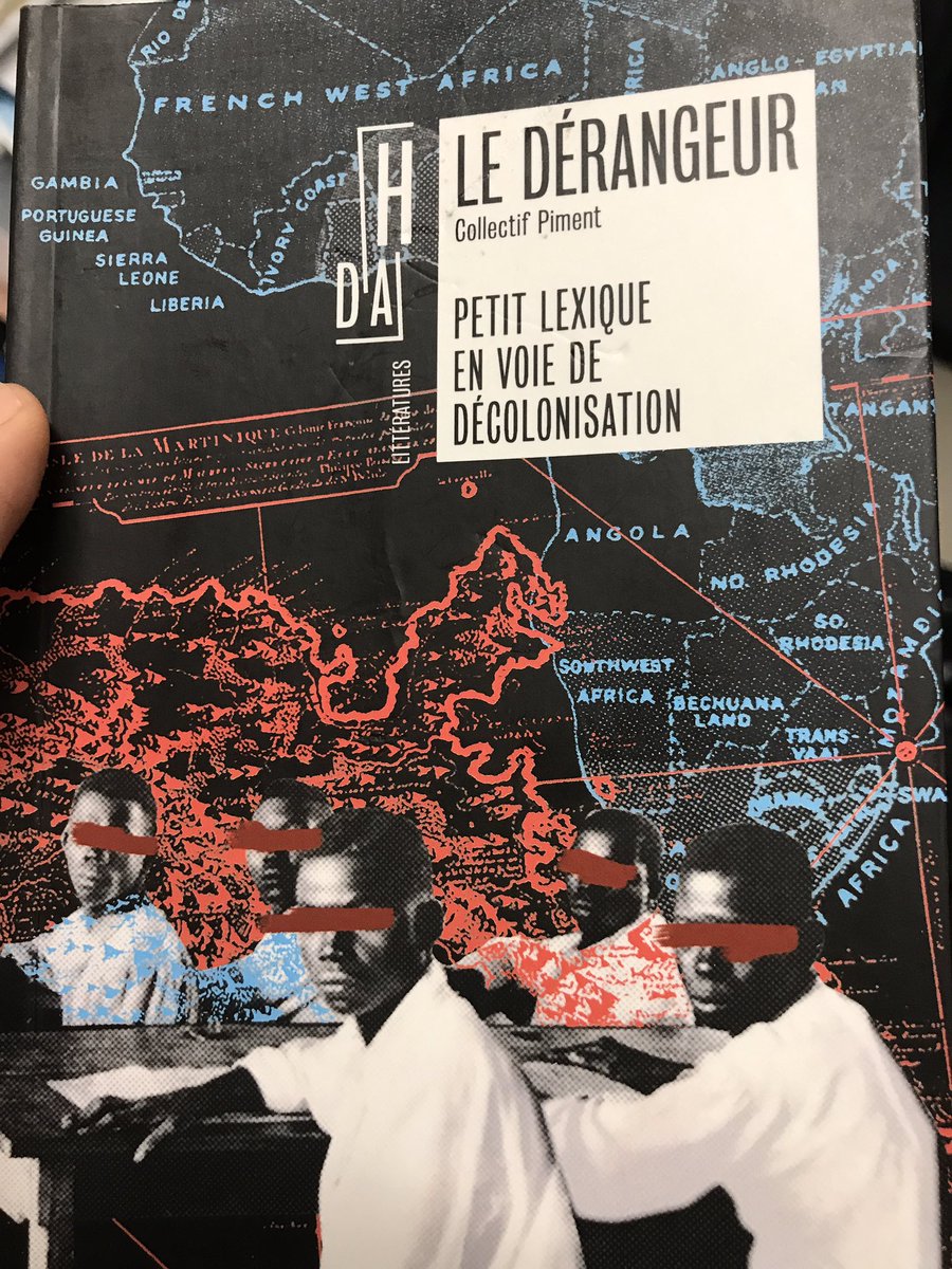 Je suis en train de lire « Le dérangeur » du collectif Piment. C’est vraiment bien écrit. Je me tape des bons fou rire dans mon coin krkrkr.