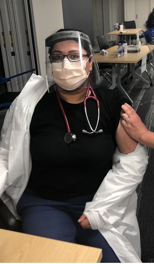 Our team members are rolling up their sleeves and getting vaccinated to help stop the spread of #COVID19. 😷We encourage you to get vaccinated when the #vaccine becomes available to you!