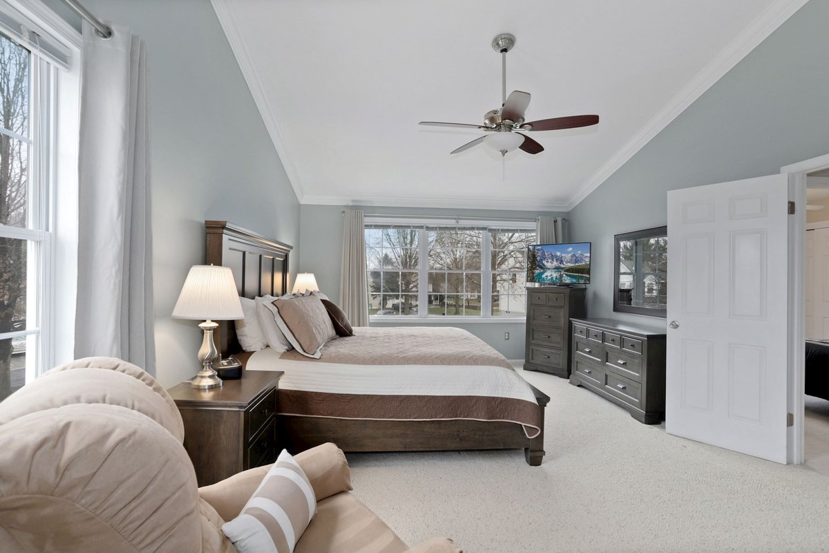 KilnerGroup's tweet image. Just Listed in #Gaithersburg! Traditional 4-BR Colonial Home Tucked into an Established Neighborhood in Flower Hill. Open House today from 5:00-7:00PM! 

Know more about our listing here: buff.ly/35CQprK